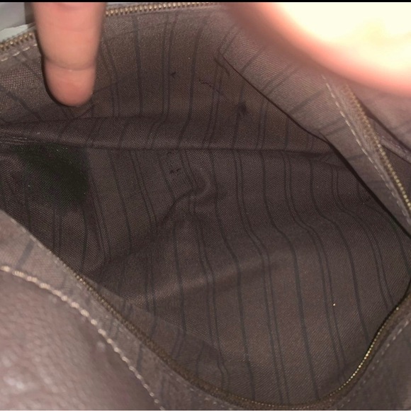 Louis Vuitton Artsy Leather Empriente - Picture 16 of 16